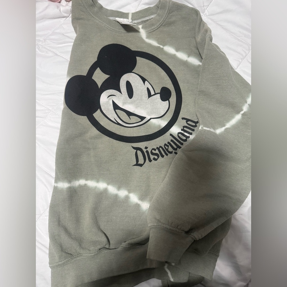 Disneyland mickey mouse crewneck